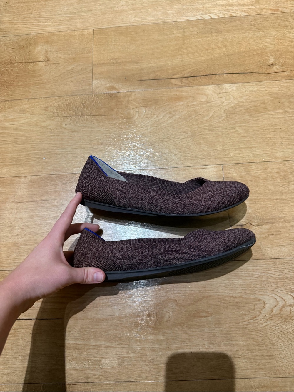 Rothys Round Flat Truffle Python Size 7.5 - Picture 3 of 5